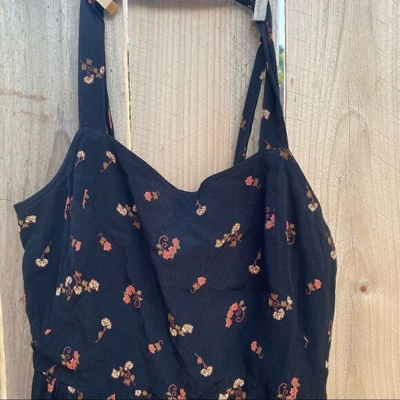 Madewell Smocked Crop Jumpsuit in Flower Toss - Picture 15 of 15